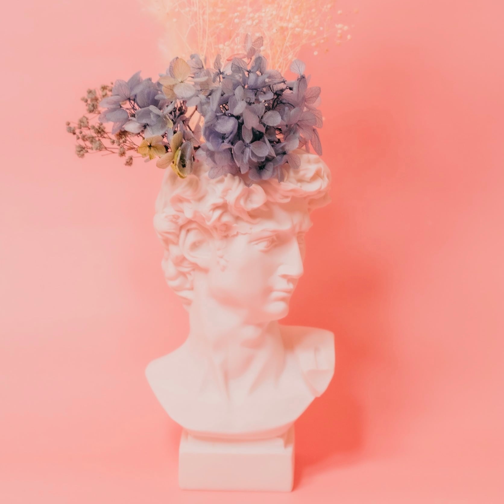 アスティエ・ド・ヴィラット バラ彫刻のグレーセラミックボウル Bowl