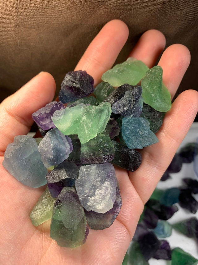 フローライト原石・ラフカット 200gセット