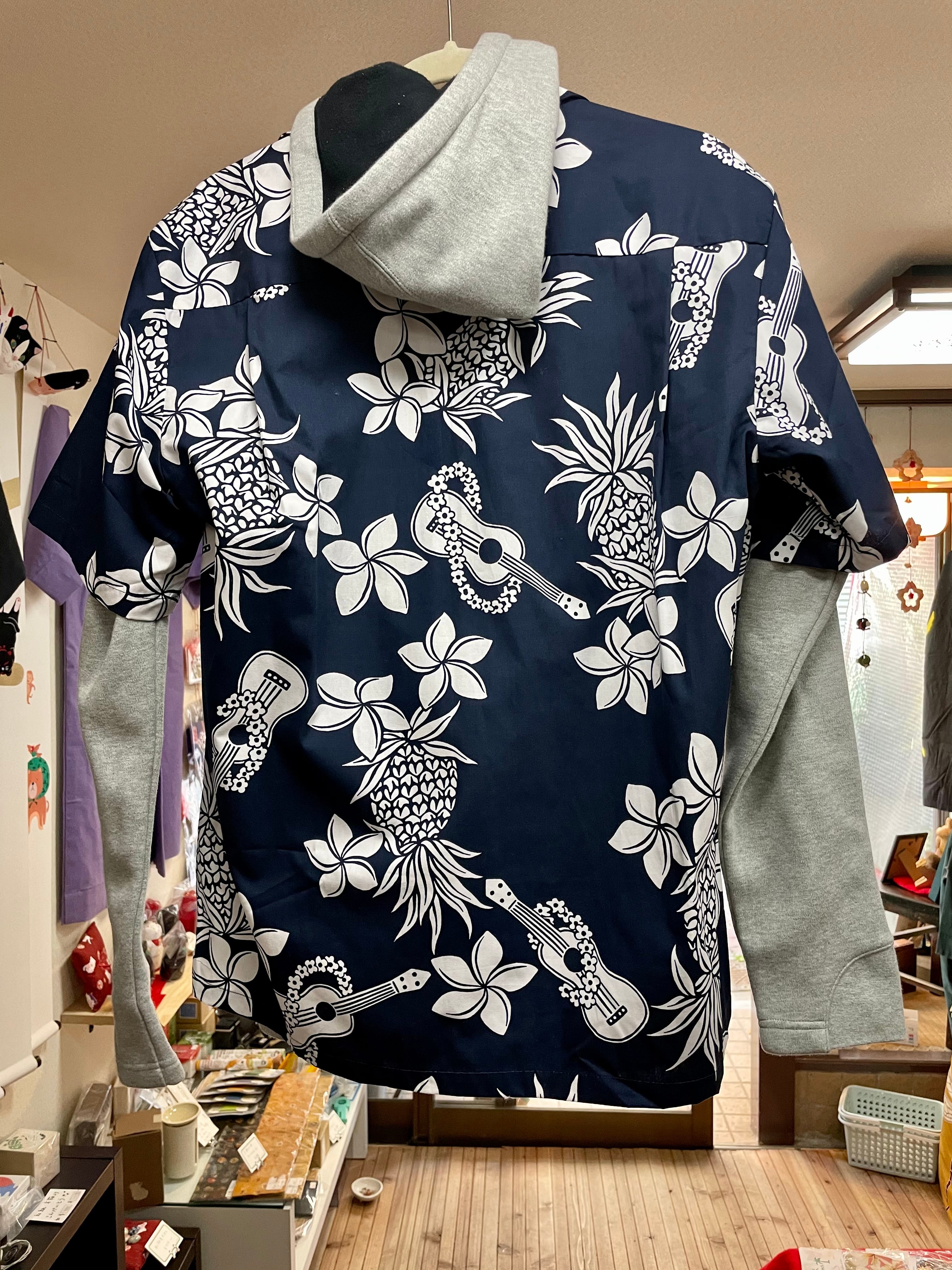 アロハシャツ コットン ハワイ製 Two Palms ウクレレ 紺 | 西村商店