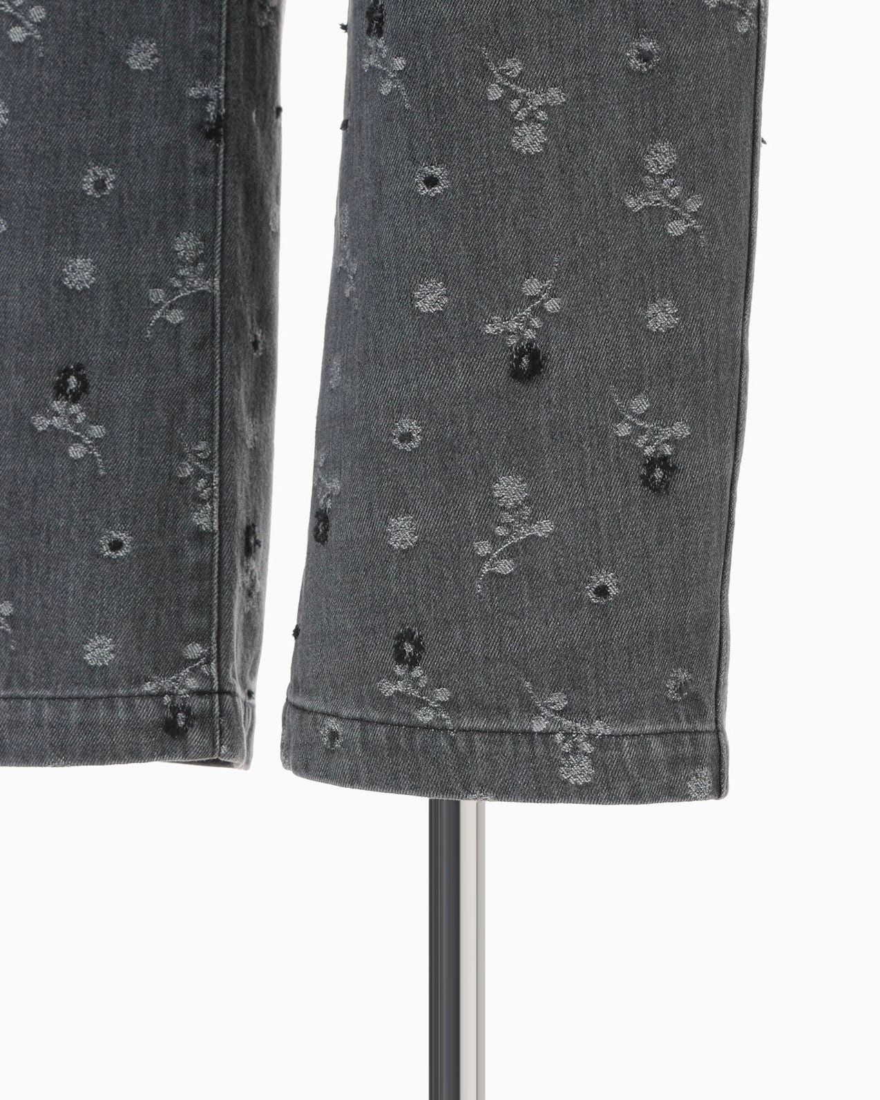 Mame Kurogouchi】Floral Jacquard High Waisted Denim Trousers