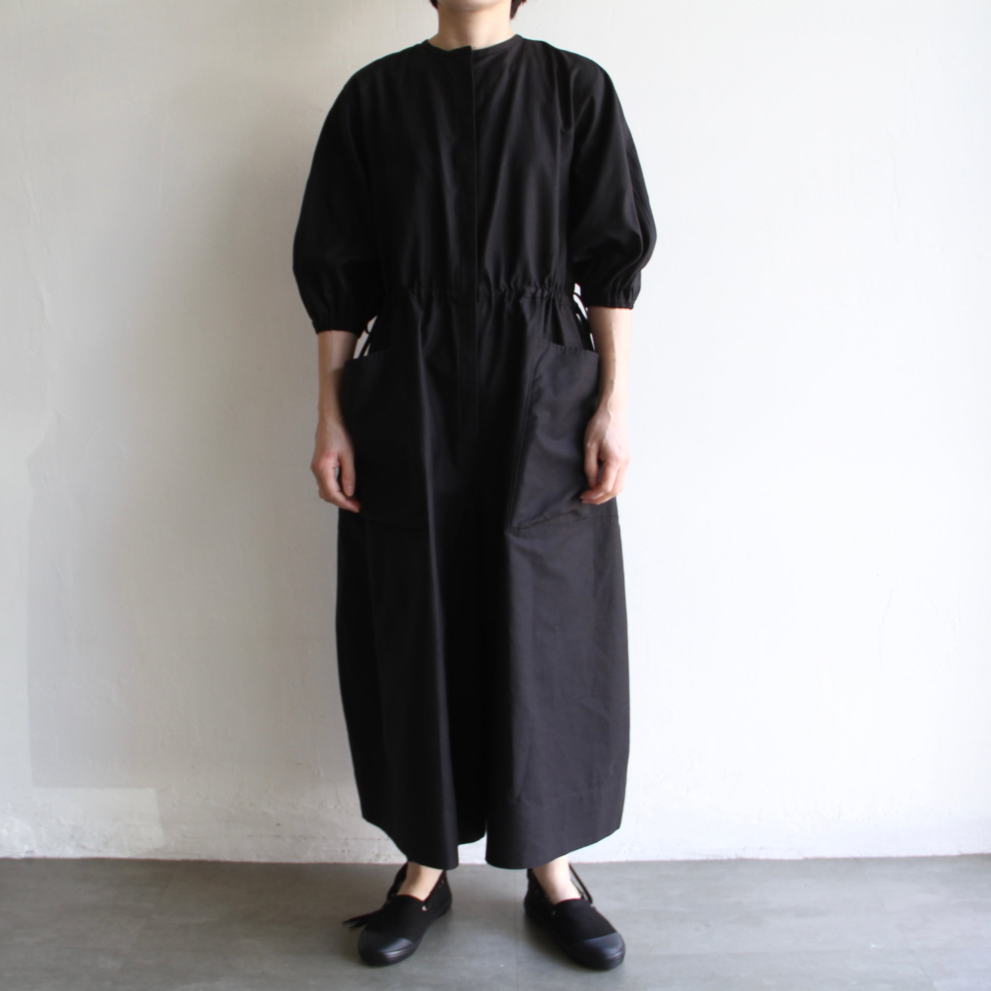 TENNE HANDCRAFTED MODERN オールインワン　チャコール