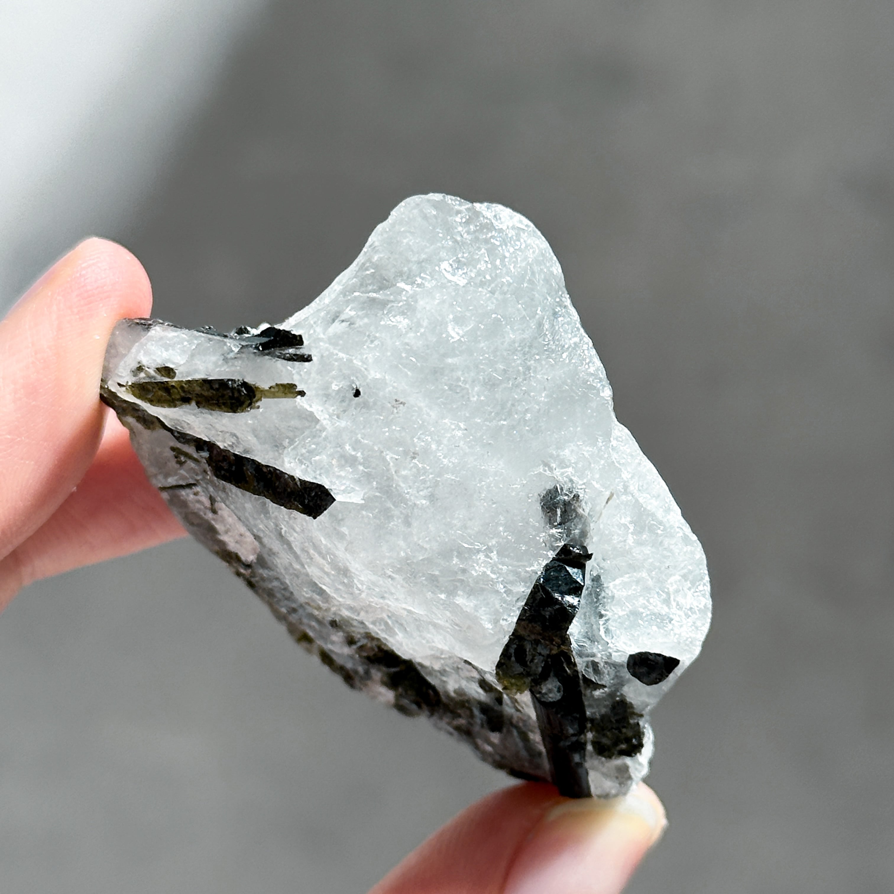 ミナスジェライス産グリーントルマリン 原石 24◇ Green Tourmaline