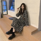 花柄Vネックフレンチワンピース