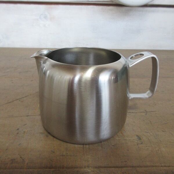 英国　イギリス　アンティーク　ティーセット　ティーポット　クリーマー　シュガー 英国アンティーク銀器【純銀】1904年 ティーセット Walker&Hall