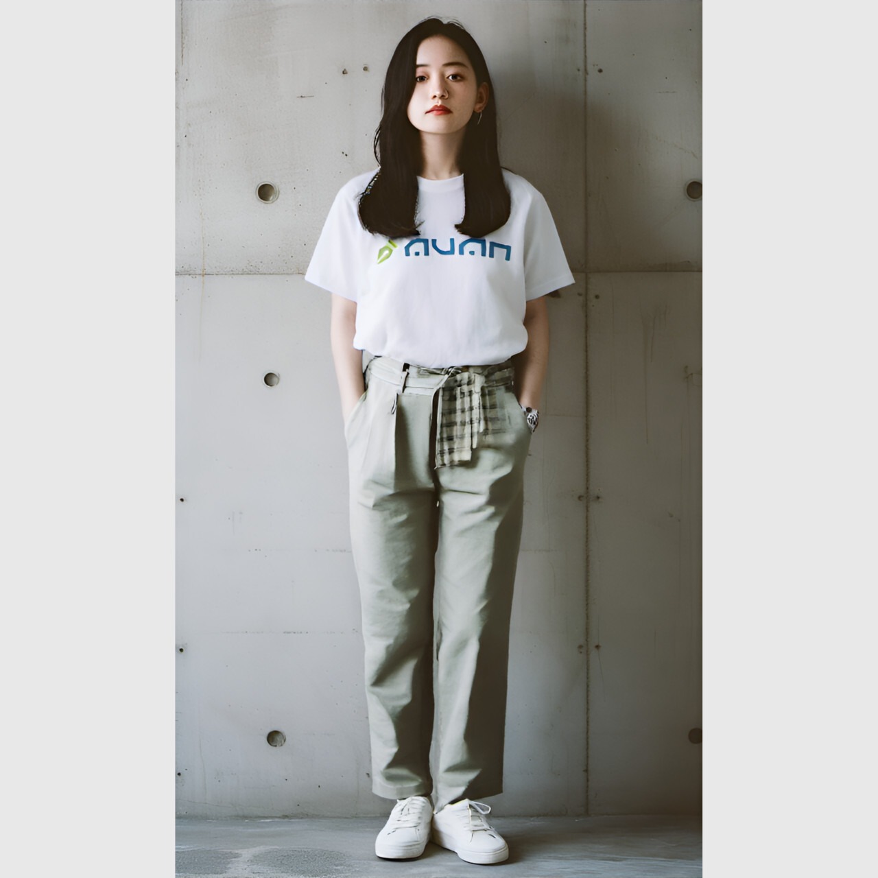 avan オリジナル ロゴ T-shirts