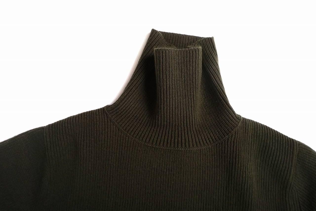 Hand Framed High Neck P/O