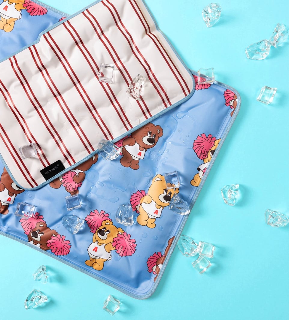 Ssize/即納【andblank】Joy Bear Stripe Reversible Cool mat