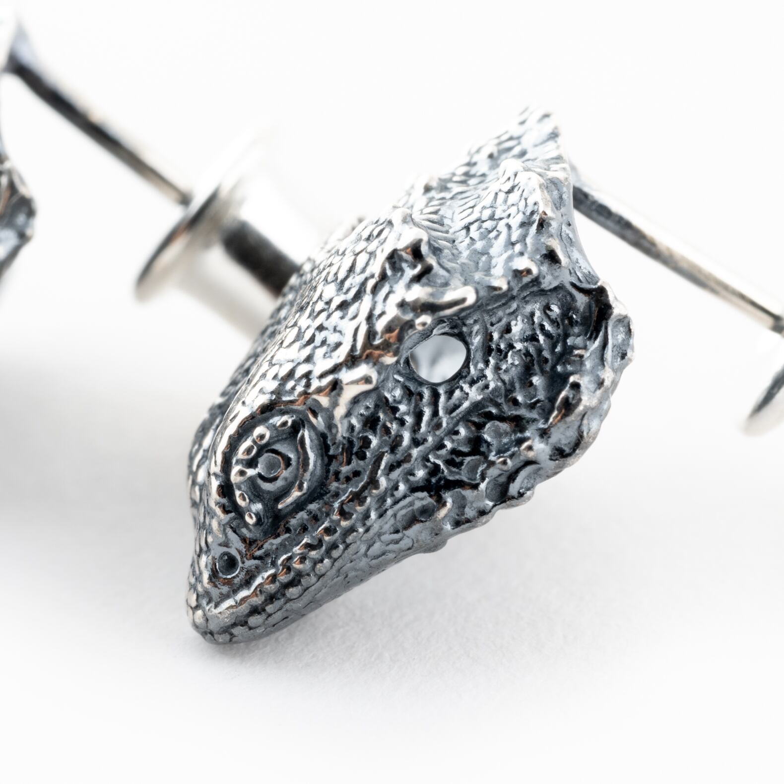 トゲトゲガオーとドラゴンアゲートのピアス K10 グリーンアゲート ハナムグリFLY ピアス | TORQUATA