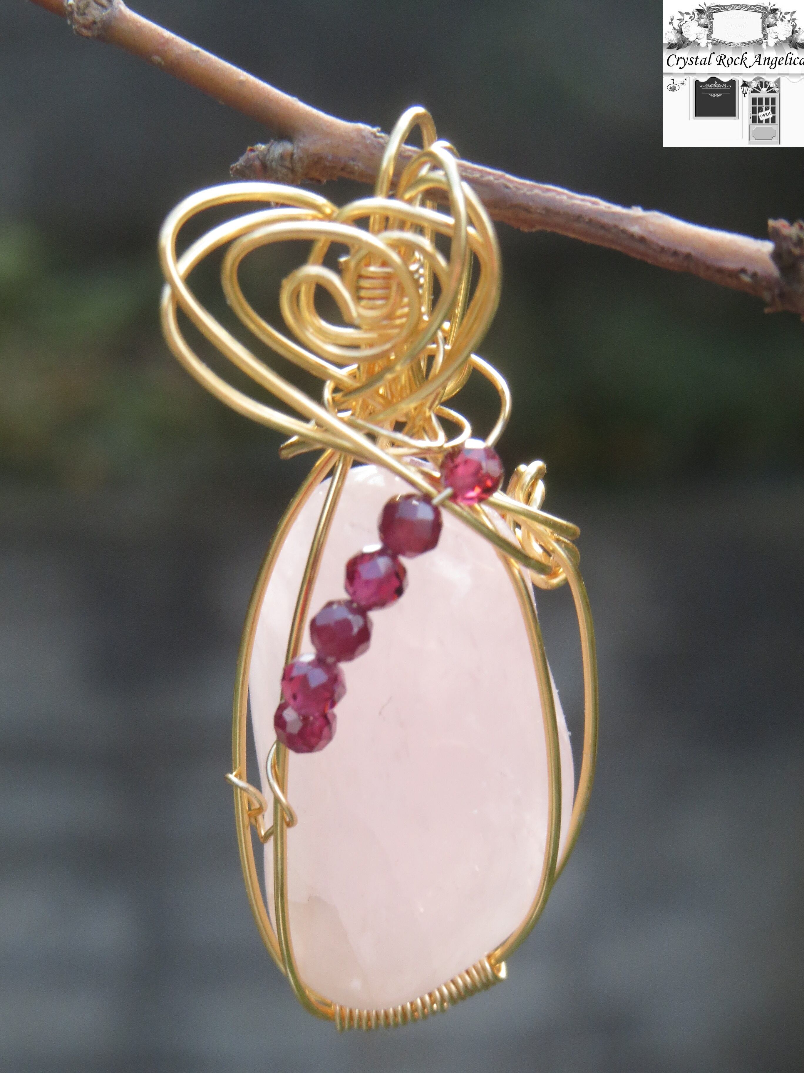 ラブラドライトのワイヤーラッピングペンダント | Crystal Rock Angelica