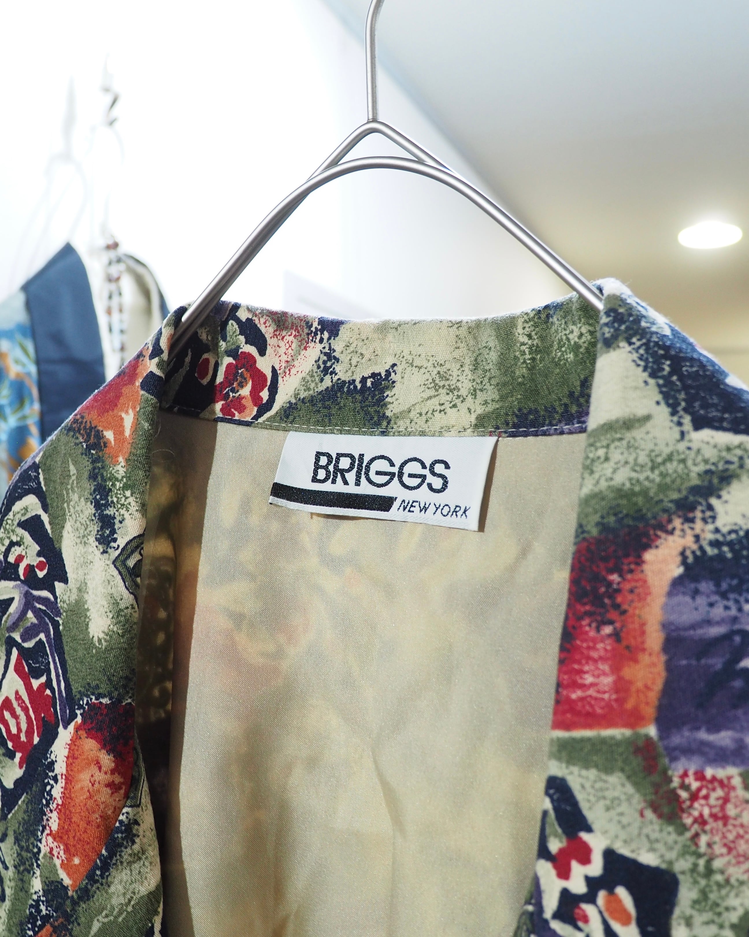 ” Made in USA ” Beautiful Botanical Flower painted vintage loose jacket
