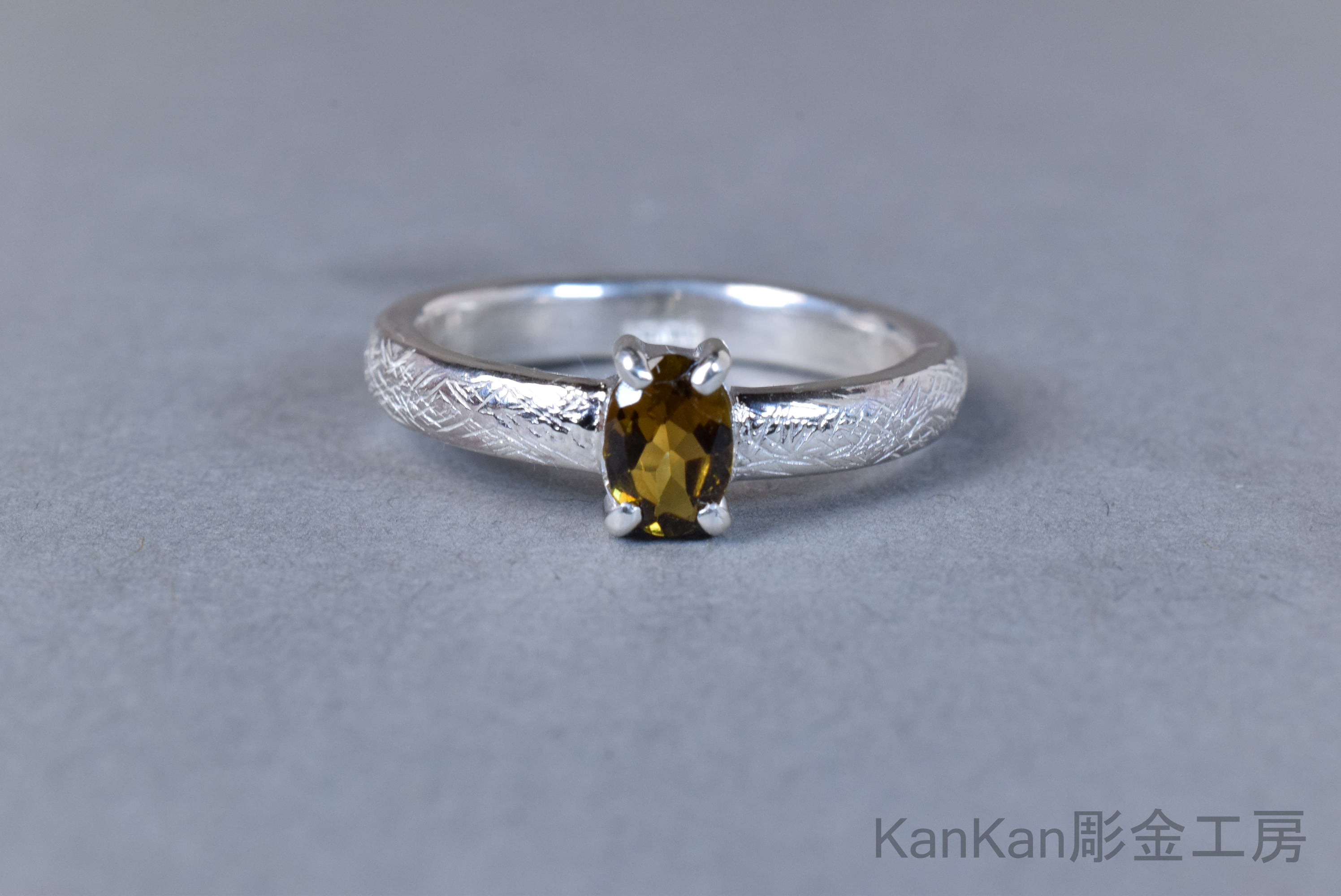 アンダリューサイトのリング