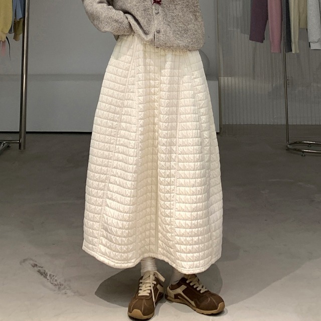 Quilted Long Length Skirt 01048