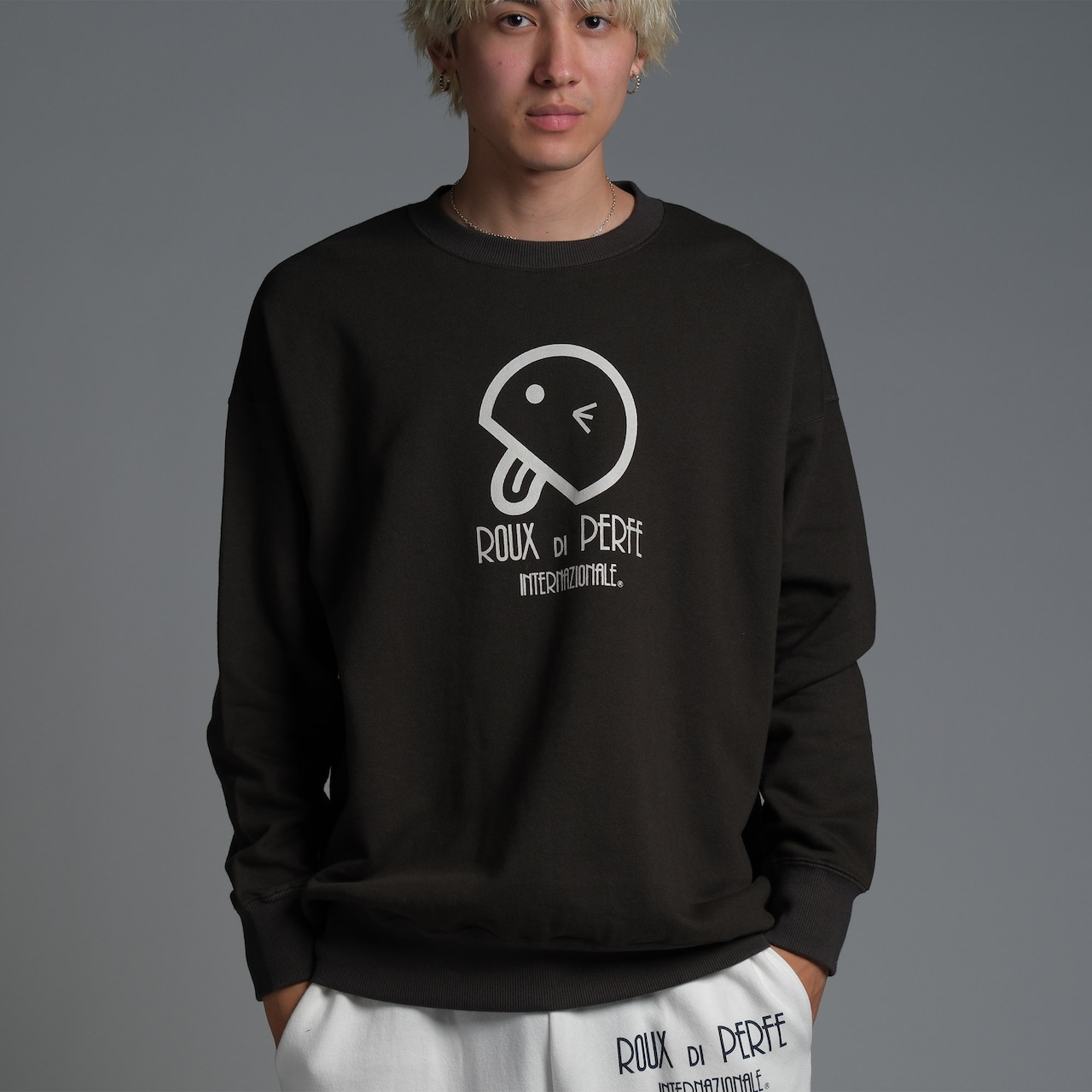 日本製ロゴプリントトレーナー