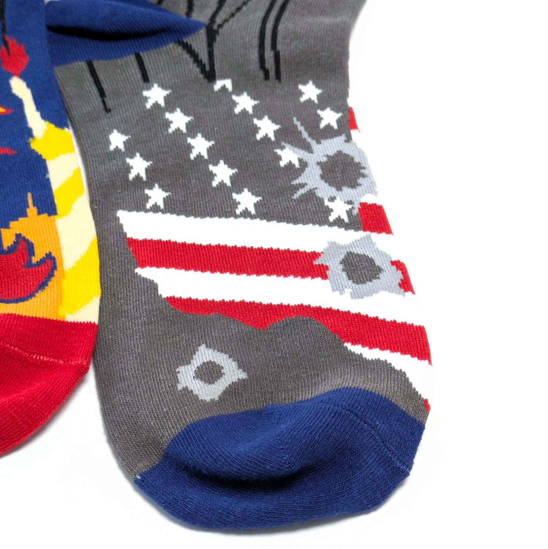 ♧【 crew socks / クルーソックス 】Beavis and Butt-Head（ ビーバス・アンド・バットヘッド ）『 ドナルド・トランプ & ジョー・バイデン / 大統領パロディソックス /  靴下 / ソックス〚アメリカン雑貨 アメトイ〛