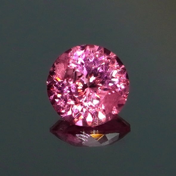 Bright Brilliant Cut™️ 129Facets】色彩が奏でる、光の花弁 0.52ct