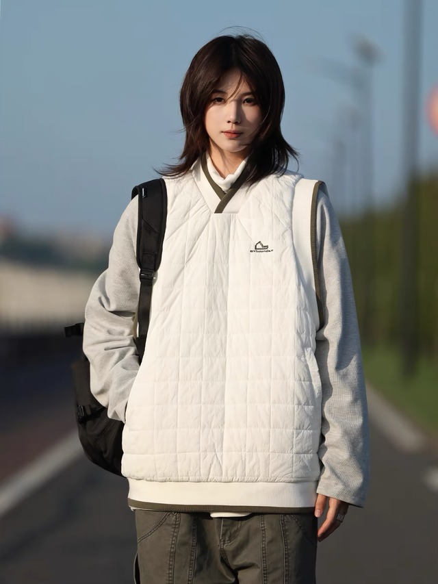 パディングナイロンプルオーバーベスト / Padded Nylon Pullover Vest