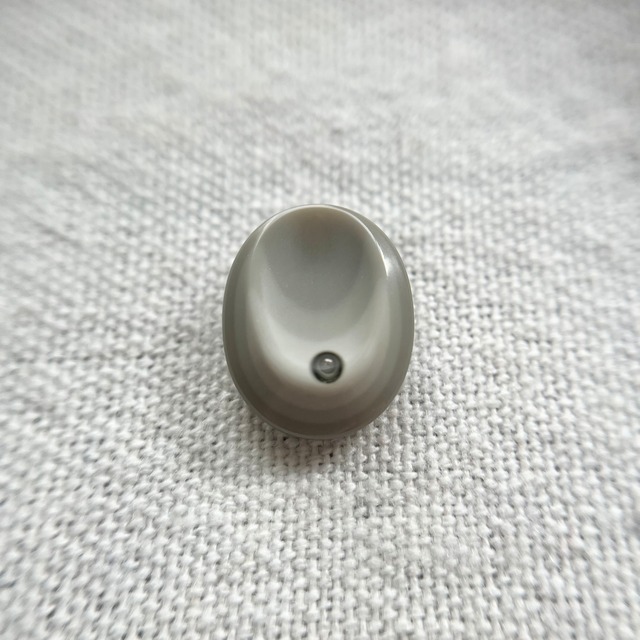 オーバル グレー 1粒シルバー 15mm