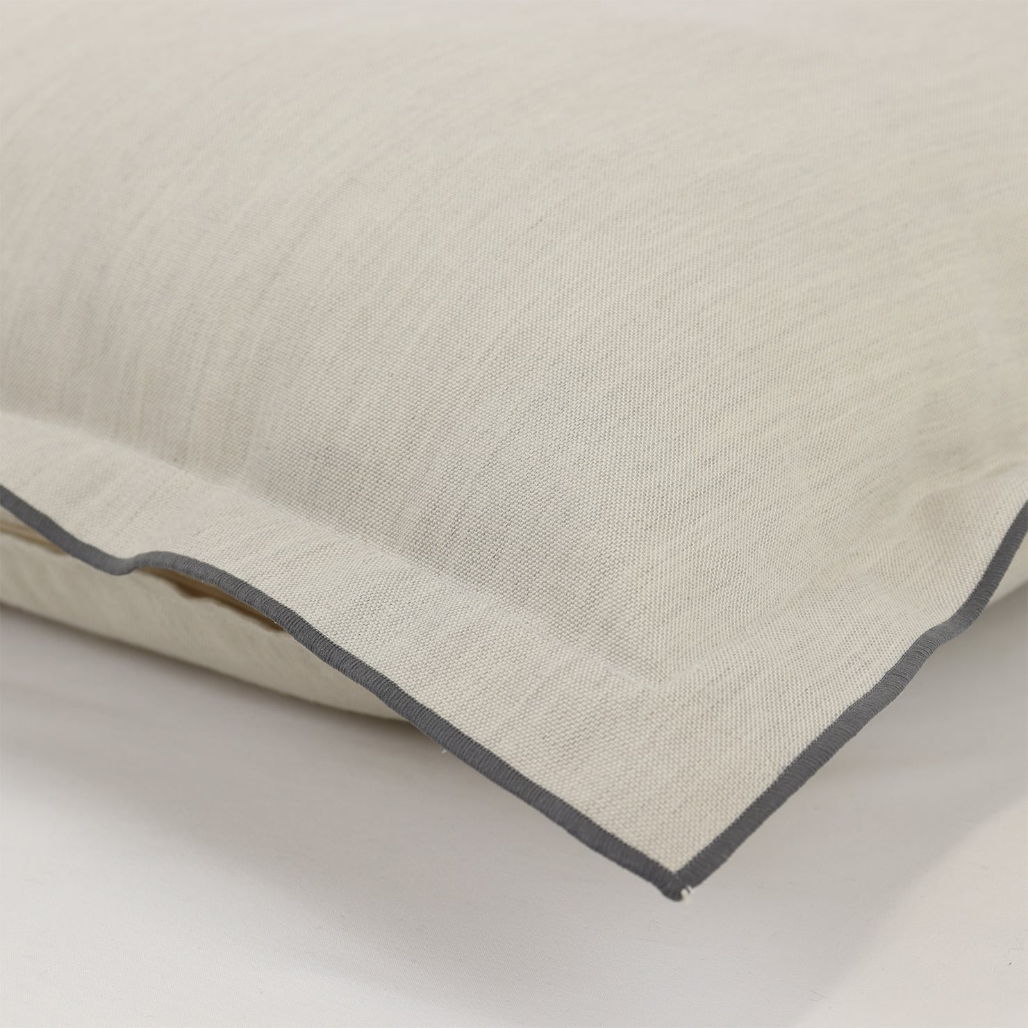 ハンドメイド　モザイククッションカバー マチ クッション カバー “グレー” | Rough since 2016｜ おしゃれな