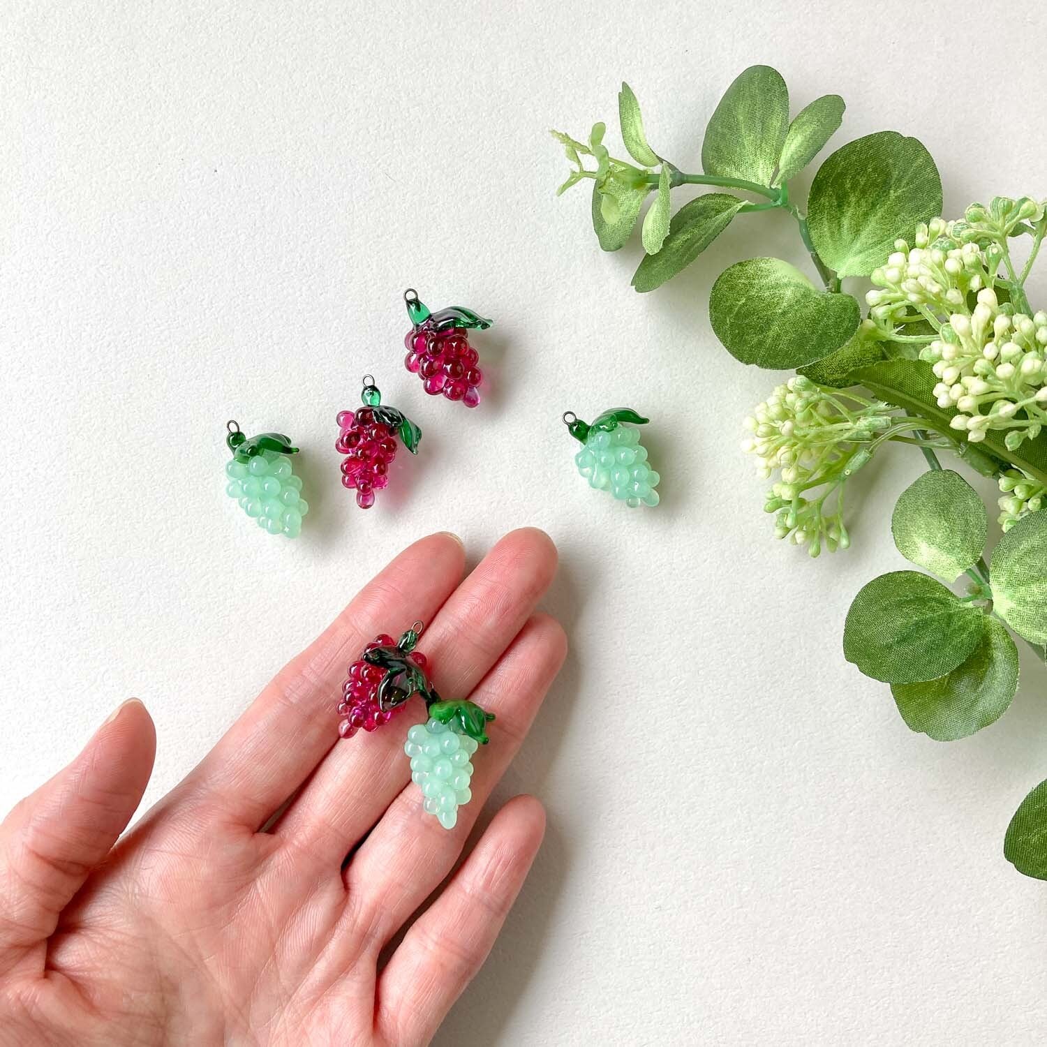 No.288 ガラスチャーム　チェコ　2ペア 葡萄のチェコガラスチャーム | Dua-アクセサリーパーツショップ