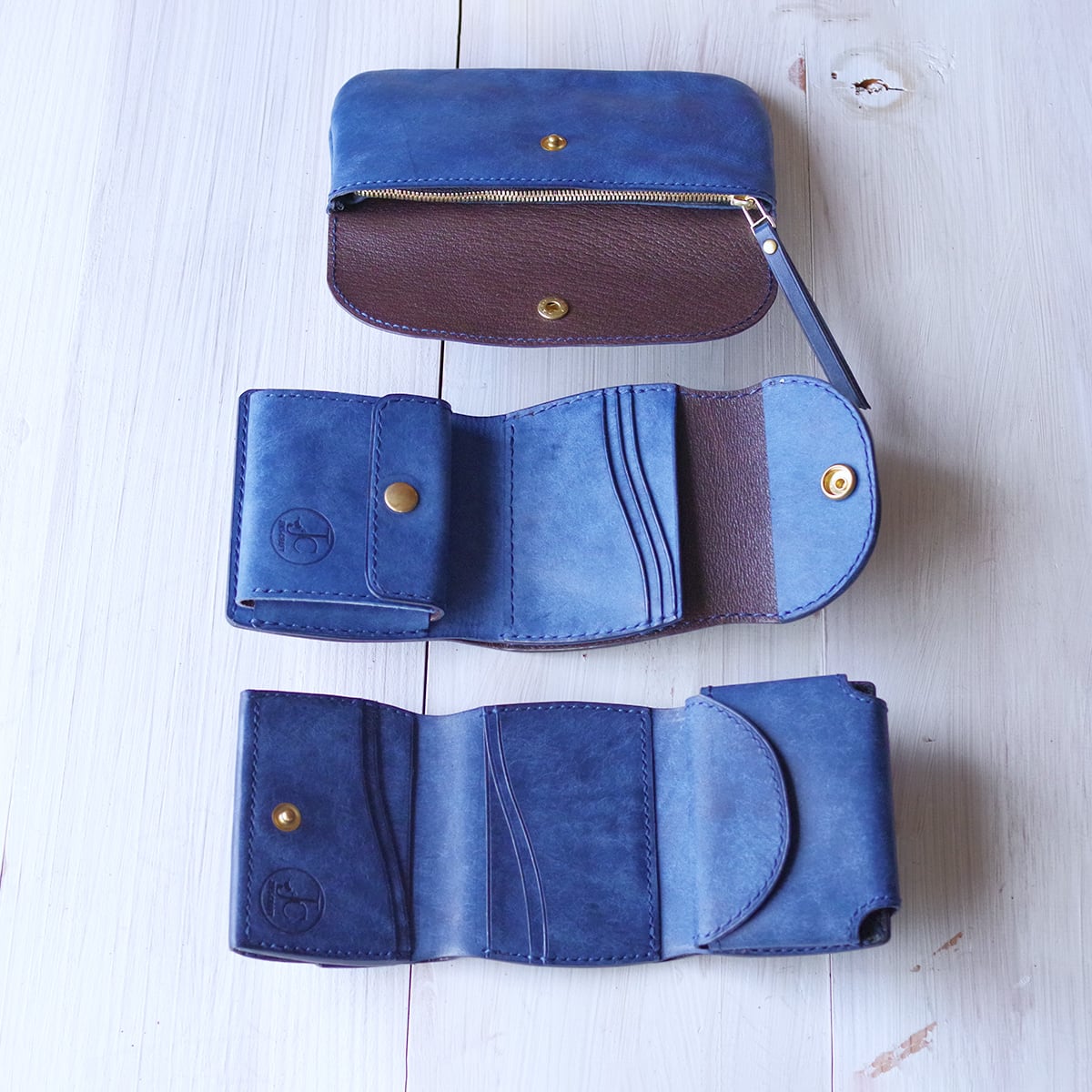 大容量二つ折り財布 コバルトブルー イタリアンレザー 総手縫い仕上げ