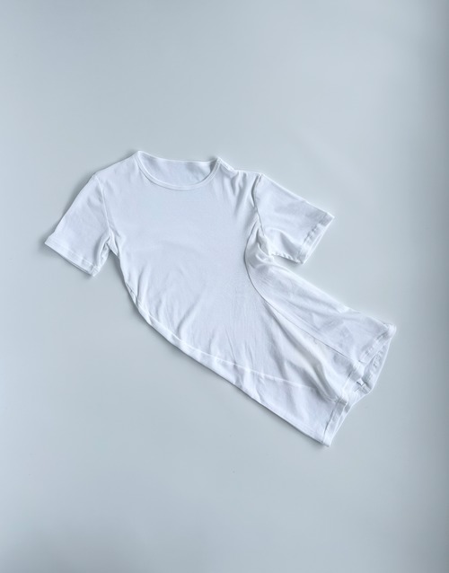 【akikoaoki】twisted-T 01