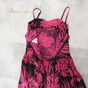 フラダンス 衣装 ワンピース ドレス ブラック系 CCファッション ハワイ製 CC Fashions ハワイアンプリント キャミソールドレス 花柄 植物柄 黒 ピンク フレア 裾フリル ダンス衣装 ハワイアンダンス レディース ピンク系 華やか 鮮やか かわいい おしゃれ 上品 大人っぽい フラ ハワイアン キャミワンピ キャミソールワンピ ボタニカル柄リゾート フラプリント 鮮やかカラー ブラック 花と葉柄 トロピカル フレアスカート Aライン ふんわりスカート パーティー衣装 舞台衣装 発表会