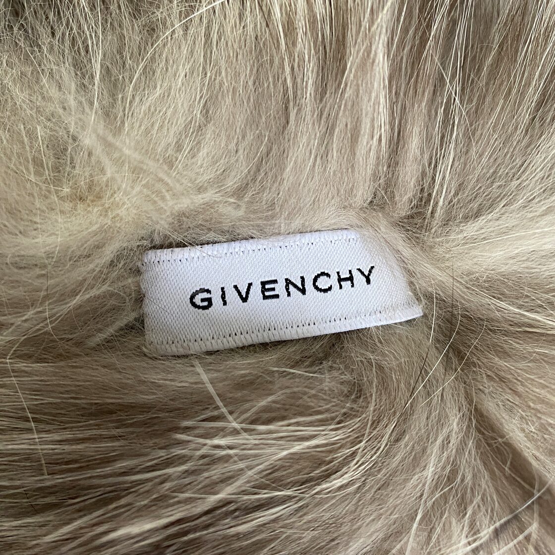 GIVENCHY Fur Fox Fur Tippet Scarf Fur Muffler 毛皮 フォックス  