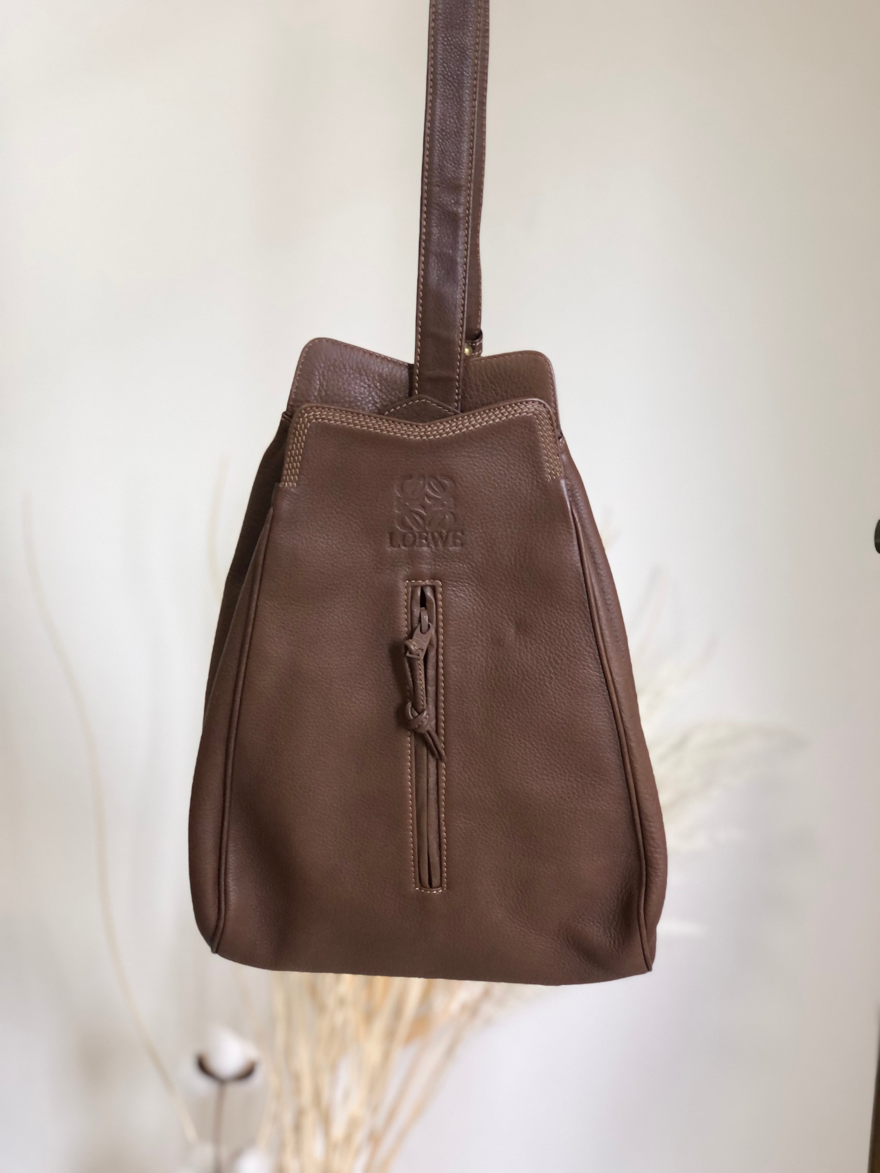 ロエベ ショルダーバッグ - ブラウン LOEWE ロエベ ショルダーバッグ ブラウン ロゴ アナグラム レザー