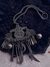 Dao tribe／Vintage brass chains charm