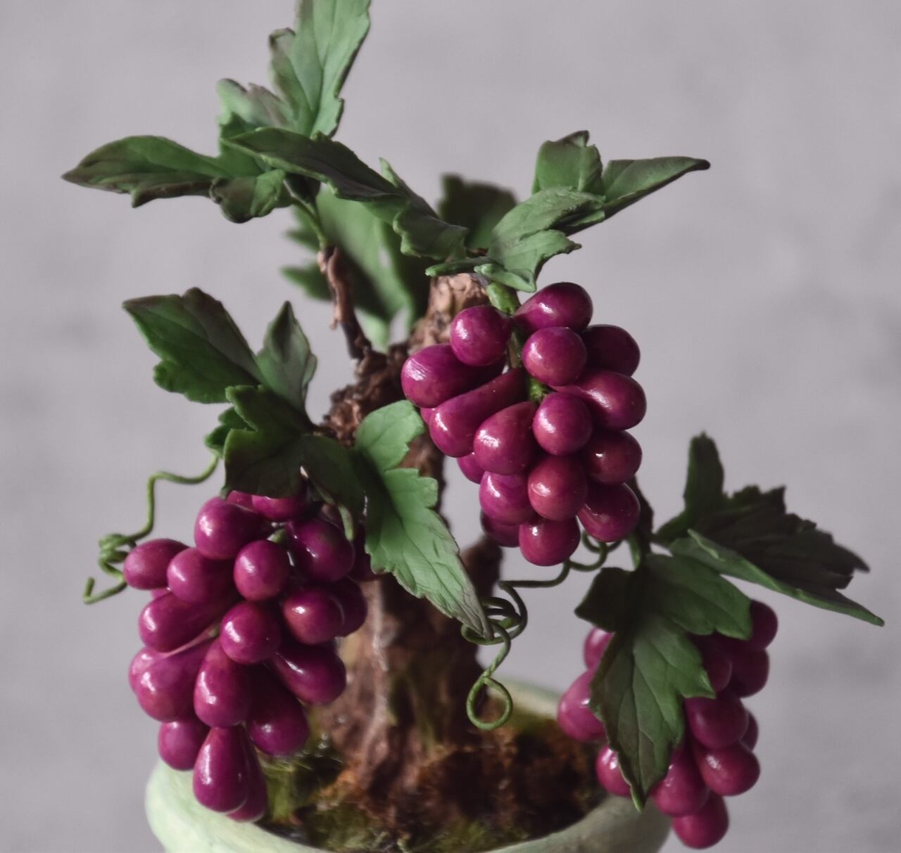 ◇粘土のお花◇ 小さなぶどう盆栽 赤紫 S1293 | oldfantasy