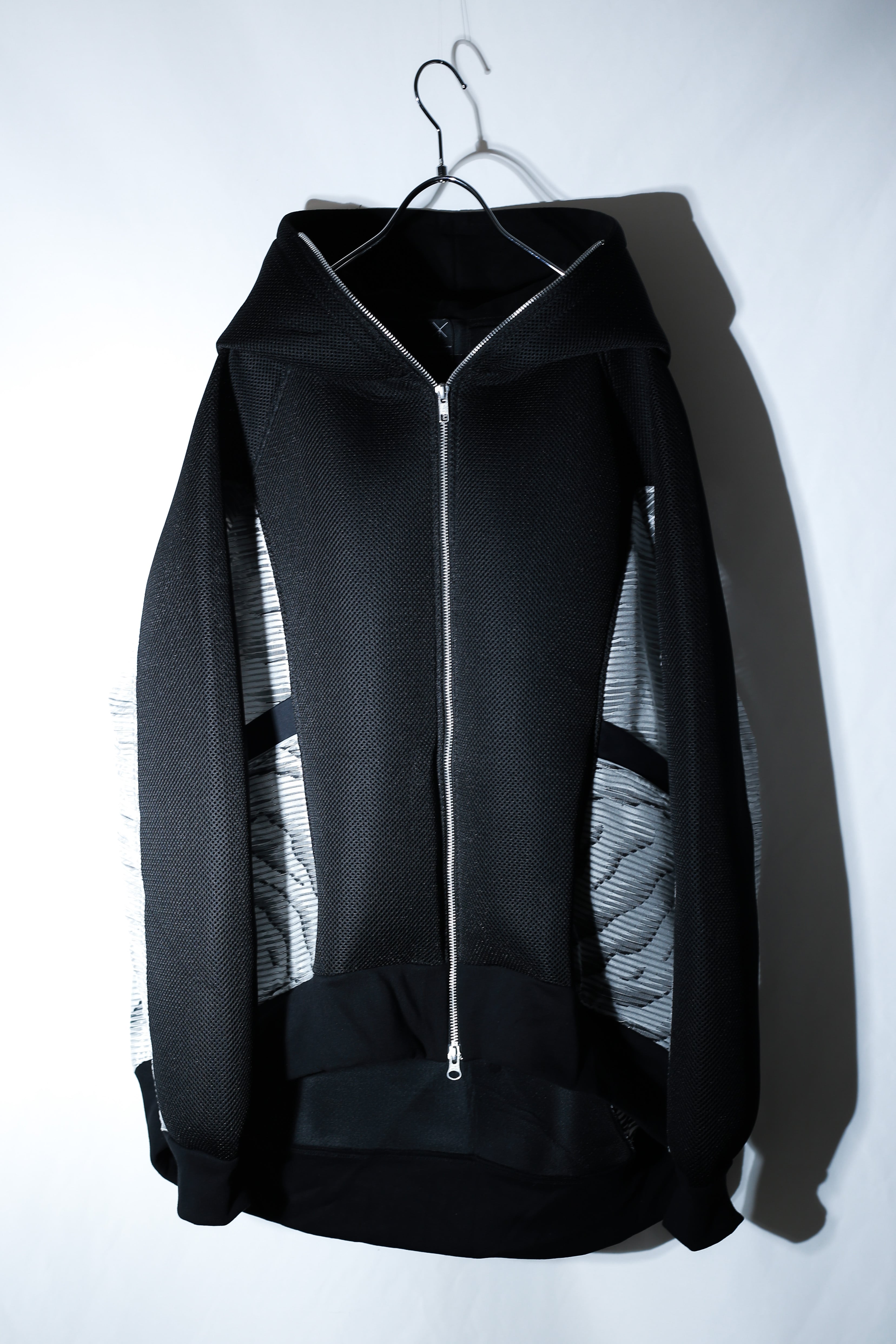 Raglan-Z-Hoodie ◯ (black/mesh/skeleton)
