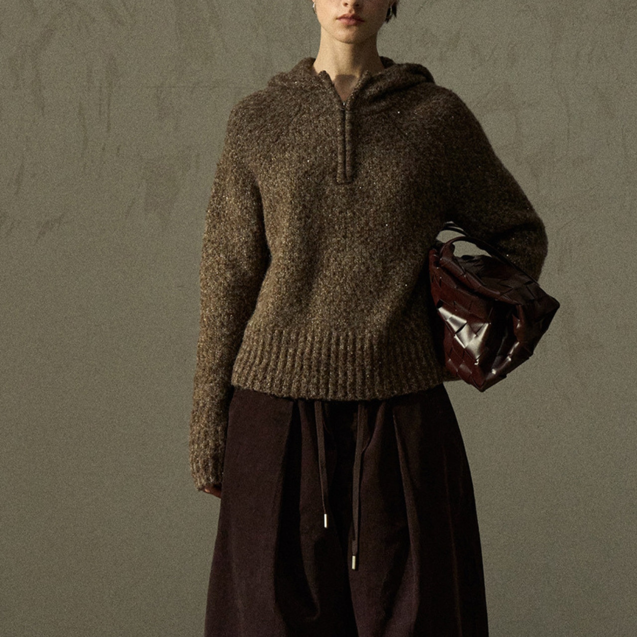 Bouclé Knit Hoodie Pullover T3930