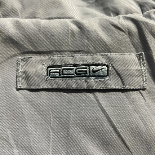 00s- Nike ACG PRIMALOFT 中綿 キルティング裏地 メッシュ切り替え ワンポイント刺繍 無地 バングラディシュ製 S vest 詳細写真12