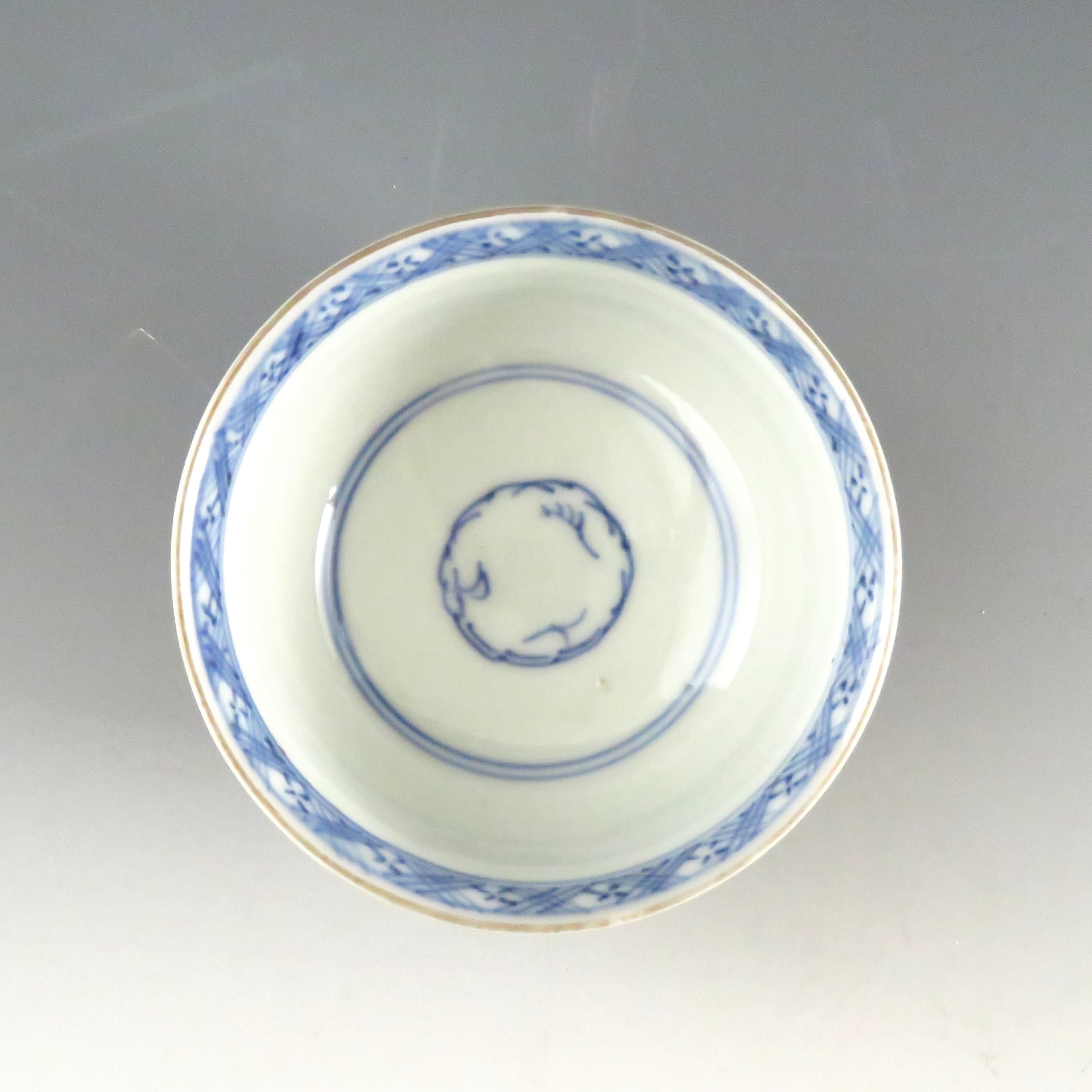 趣楽】 江戸時代 古伊万里龍文茶碗 直径１２，７ｃｍ 〔検〕亀山焼 Ｑ１５６１