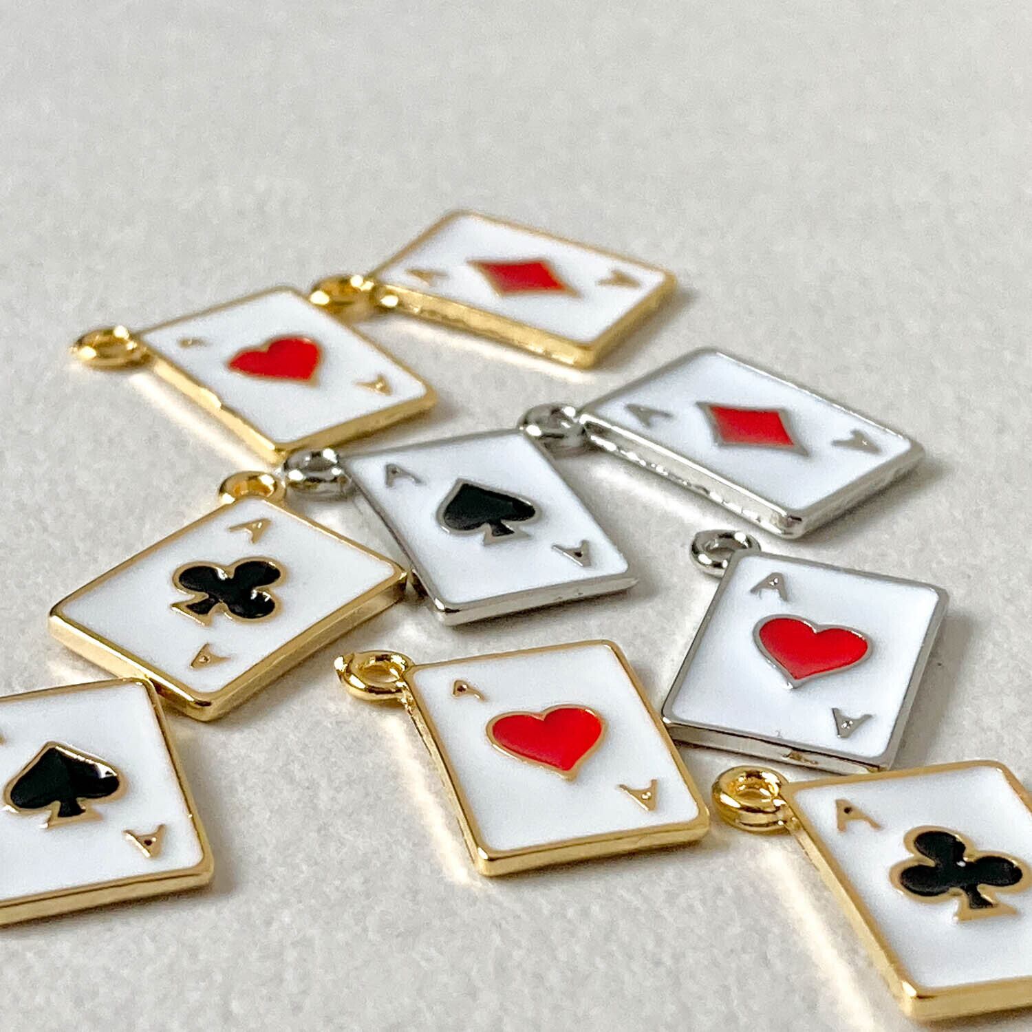 新色追加〉トランプモチーフチャーム | Dua-アクセサリーパーツショップ