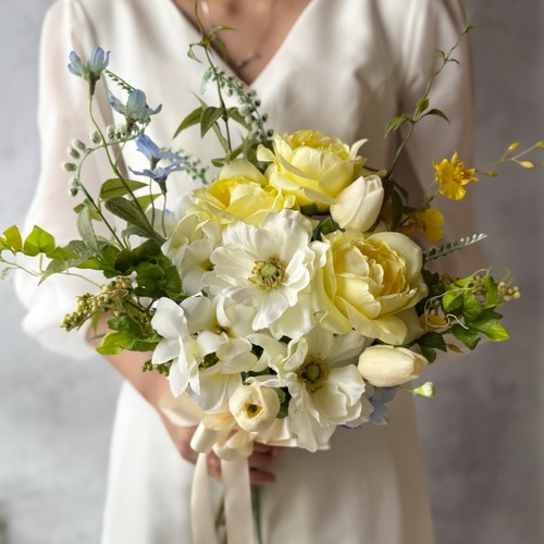 イエロー×ホワイトナチュラルクラッチブーケ☆ブートニア
