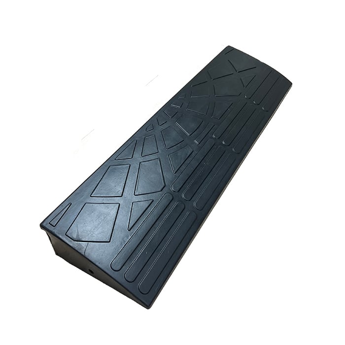 カインドスロープ エコ段差ゴムスロープ 段差10cm用 1090本体 kaizu 1枚 H95×D250×W900mm。黒色(7.0kg) 接続ボルト付 本体の重量に加え、連結により強固に固定 高品質ゴムのリサイクル エコマーク認定製品 環境配慮 自転車 介護 車椅子 ベビーカー シルバーカー