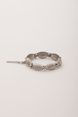 【Run Rabbit Run Vintage 】Silver color monet bracelet