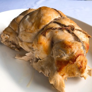 【数量限定】スタッフドターキーロール（むね肉） /  Roasted stuffed Turkey breast Roll