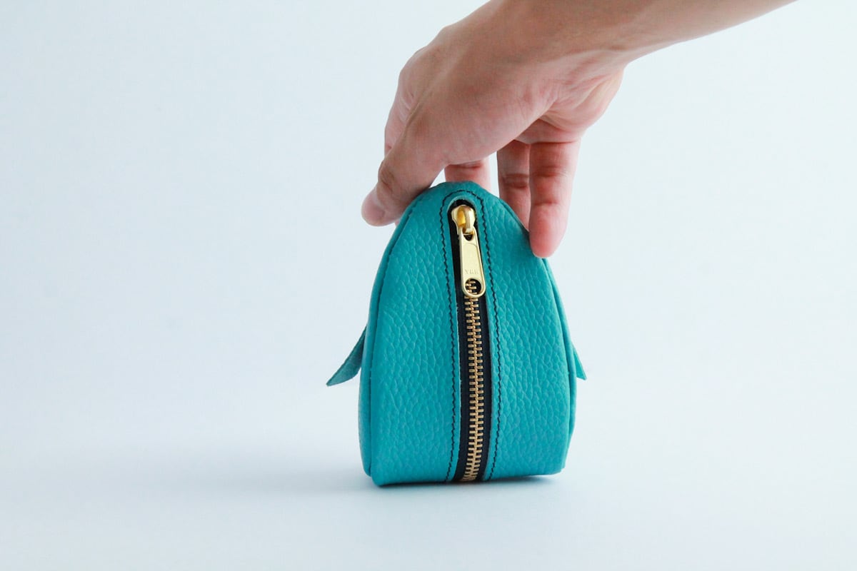 2026年3月18日20時再販】南極にいそうな【ペンギンポーチ】 | かばんばか