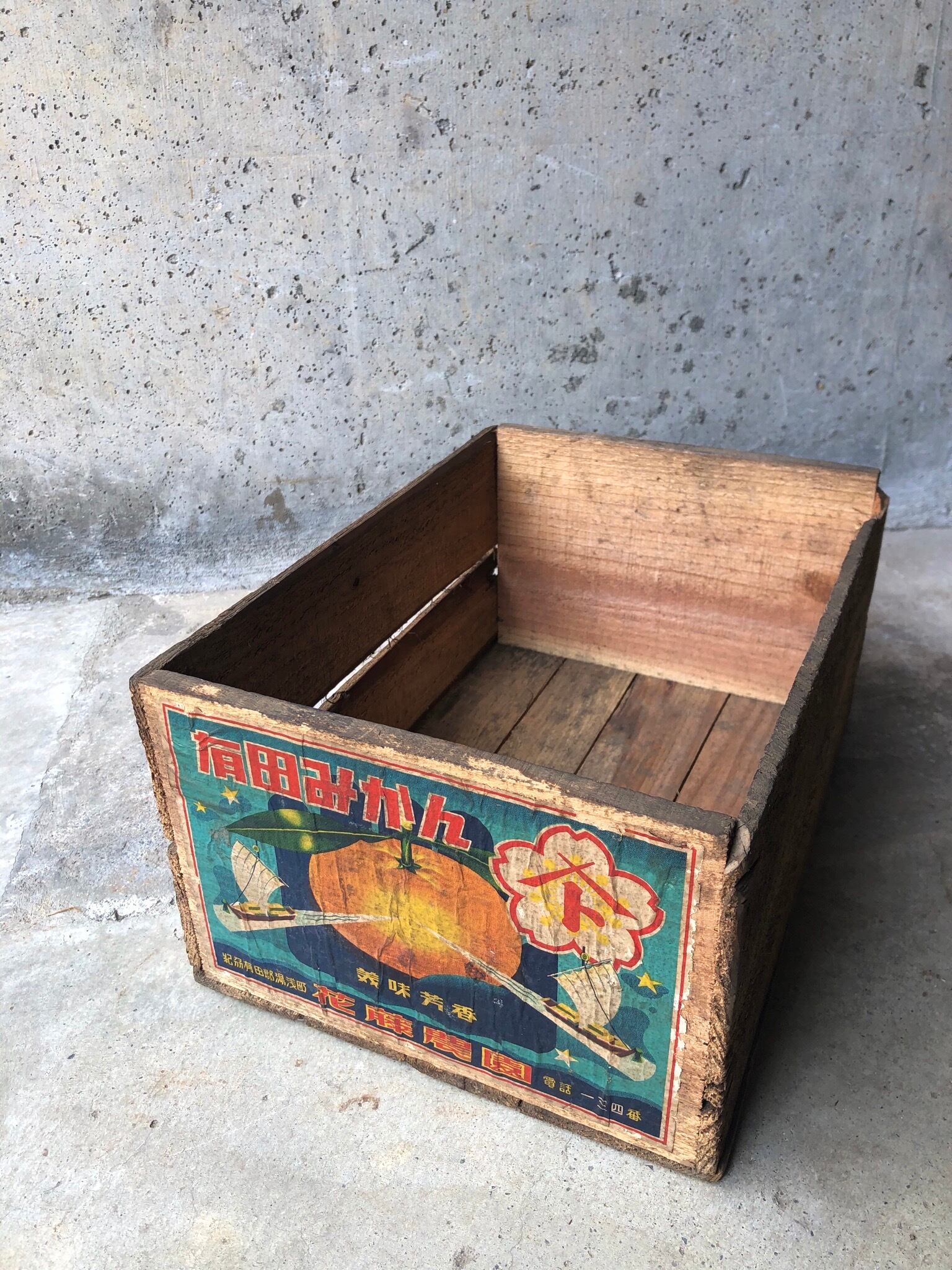 昭和レトロ　木製ケース　ライオン　木箱　レトロ箱