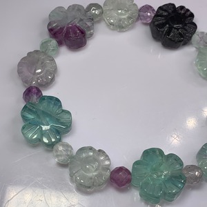 フローライト・お花デザインブレスレット