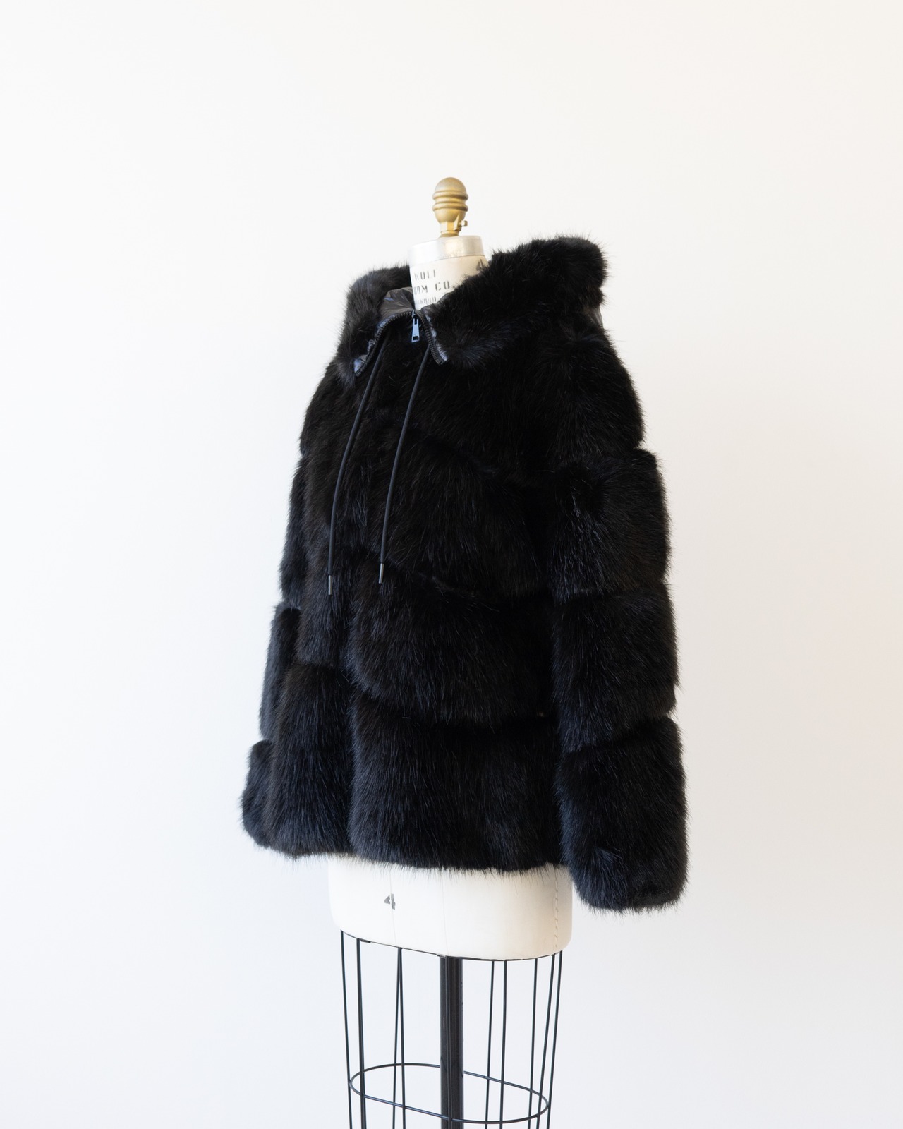 〈MONCLER〉EPILOBE Fur coat