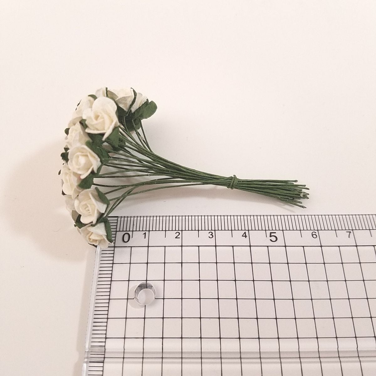 バラ 約5-8mm（白 #152）50本 ミニ造花 アートフラワー | G.D.TARAD 紙