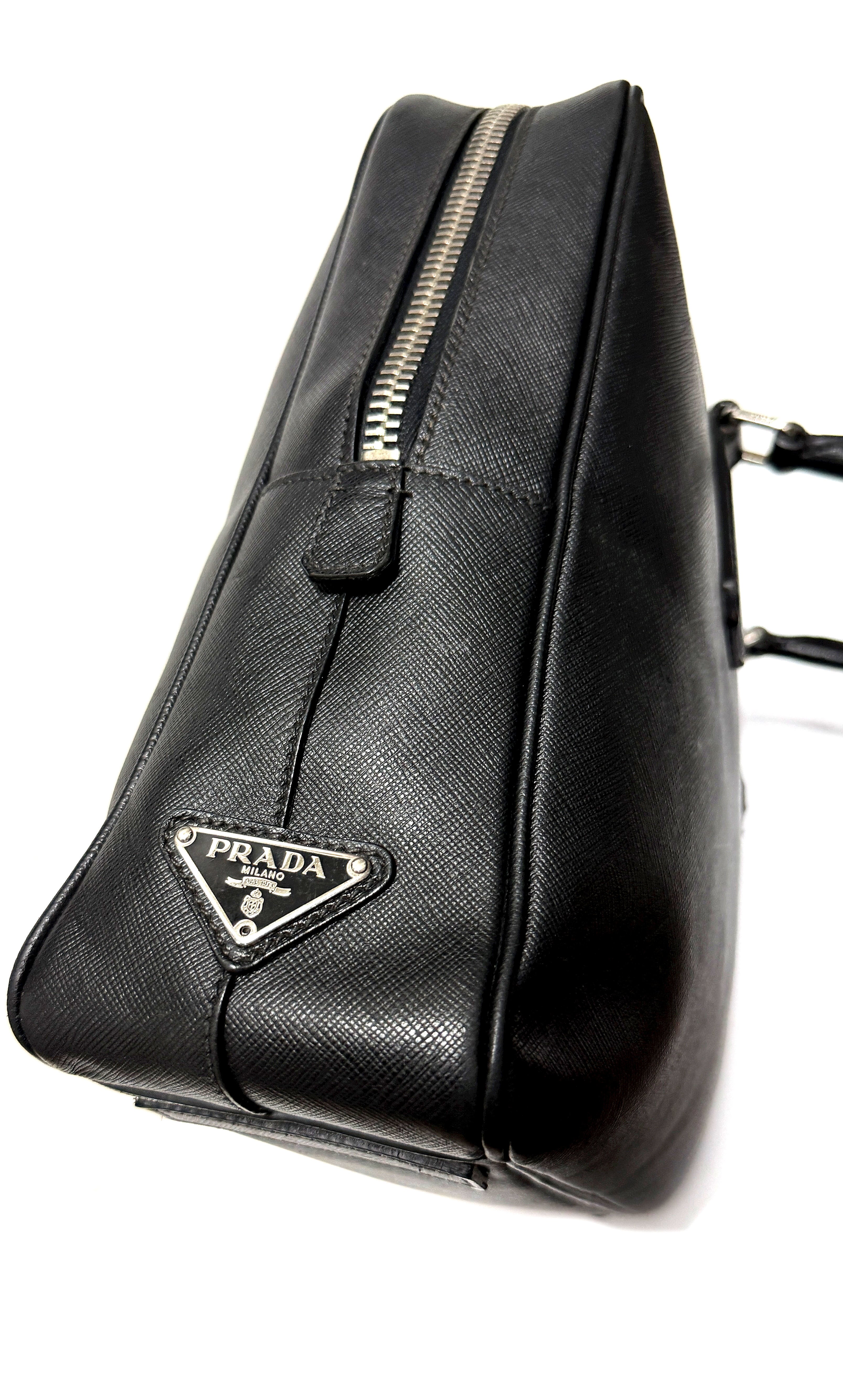 PRADA プラダ サフィアーノレザー ブリーフ ケース トライアングル