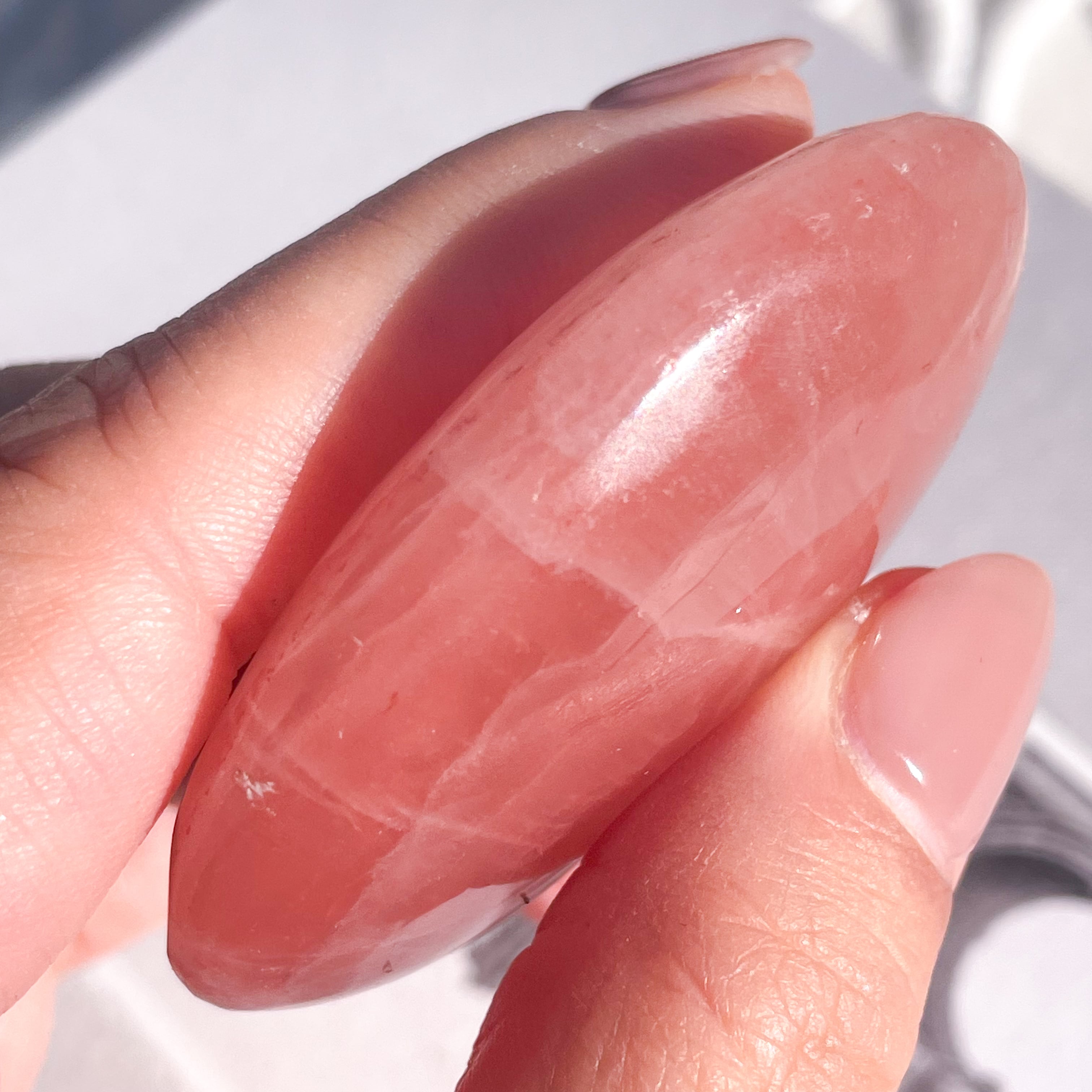 Rose Calcite Palm 2 ✧ ローズカルサイト | FLUXY - 天然石と鉱物のお