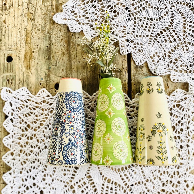 ハンドメイドアートのフラワーベース　3デザイン