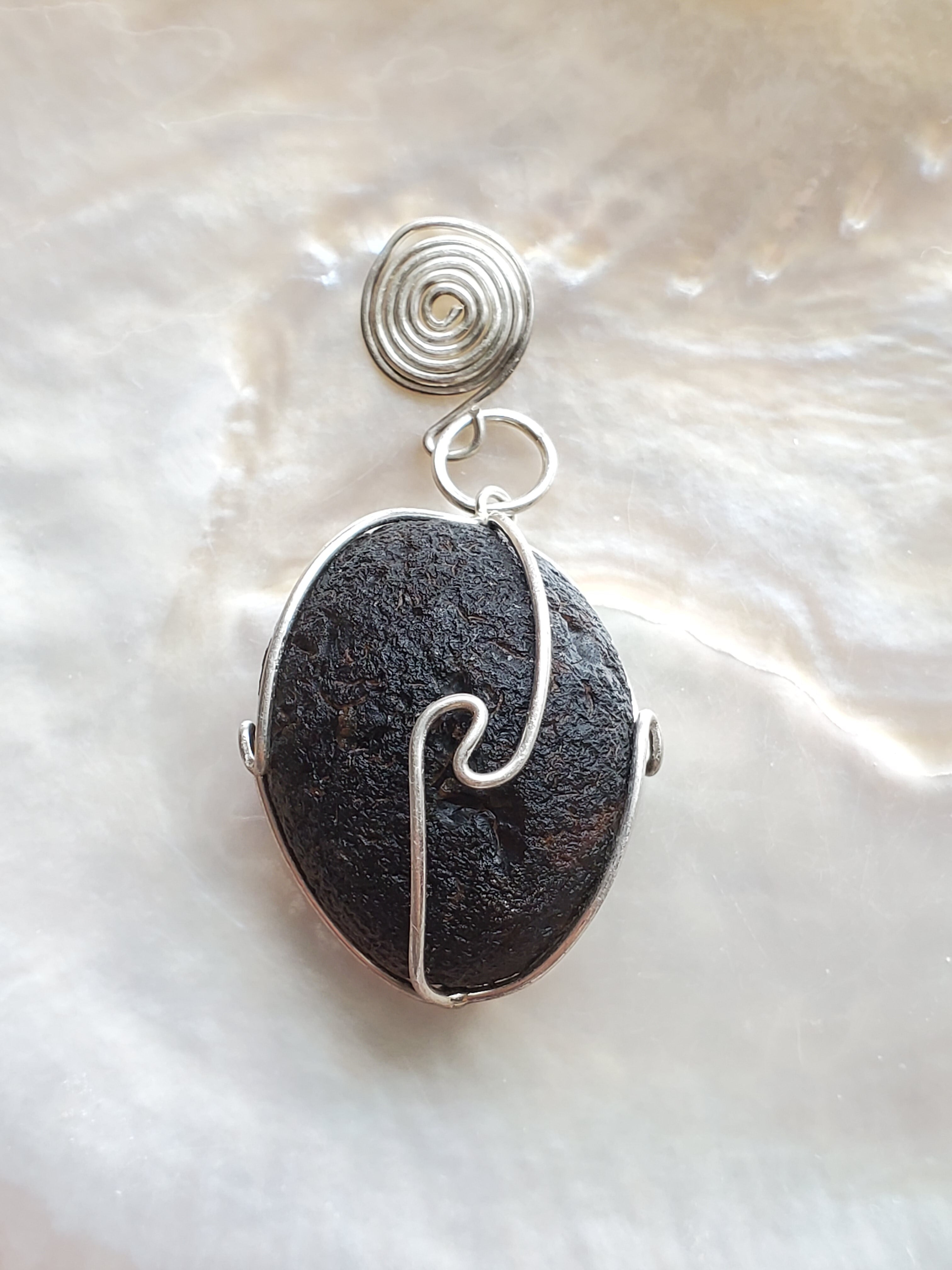 チンターマニストーン (タキオン化済) ネックレス