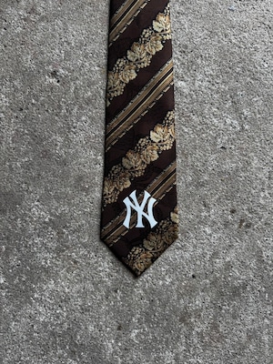 GOTHAM Play Tie (001) GOTHAM Play Tie (001)