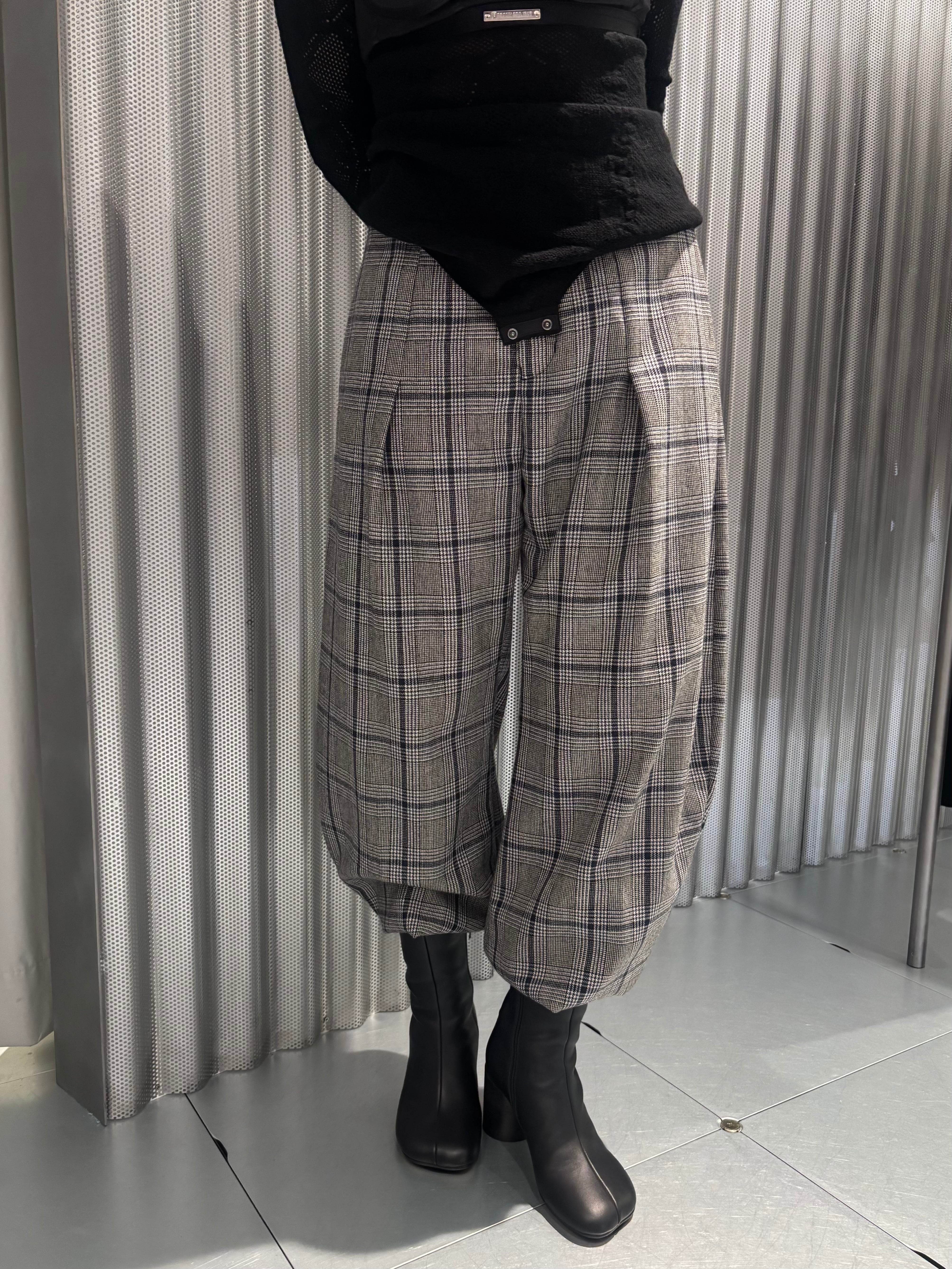 25SS】AKIKOAOKI アキコアオキ / laced leg | TRENT online